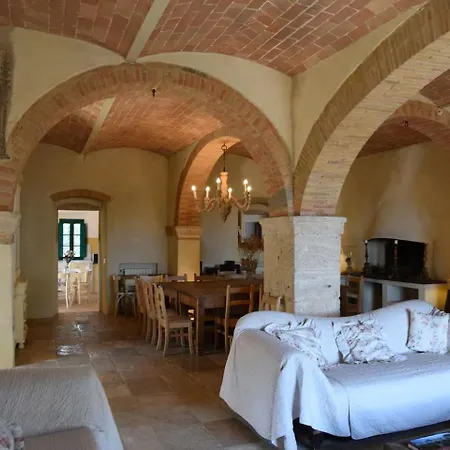 Tenuta San Crescenzio Villa Magliano in Toscana