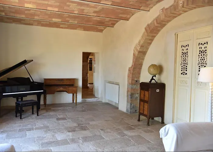 Tenuta San Crescenzio Villa *