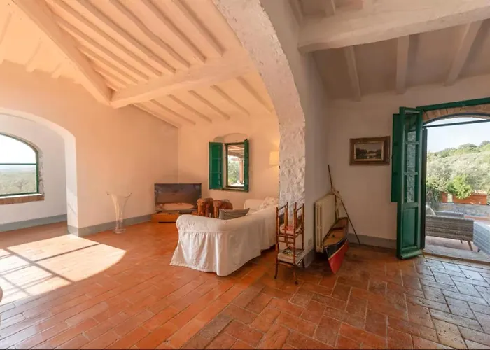Tenuta San Crescenzio Villa Magliano in Toscana