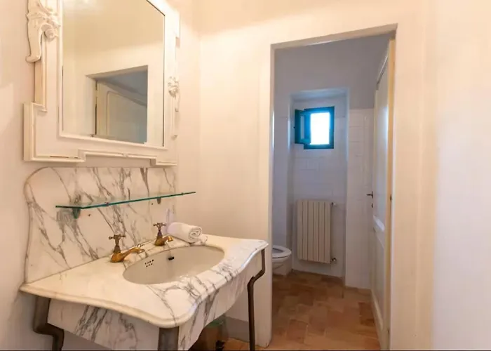 Tenuta San Crescenzio Villa Magliano in Toscana