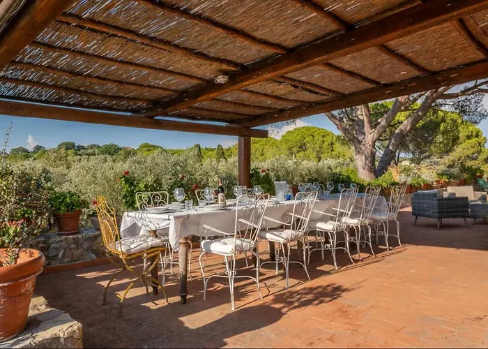 Tenuta San Crescenzio Villa Magliano in Toscana
