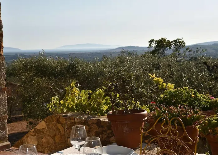 Tenuta San Crescenzio Villa Magliano in Toscana
